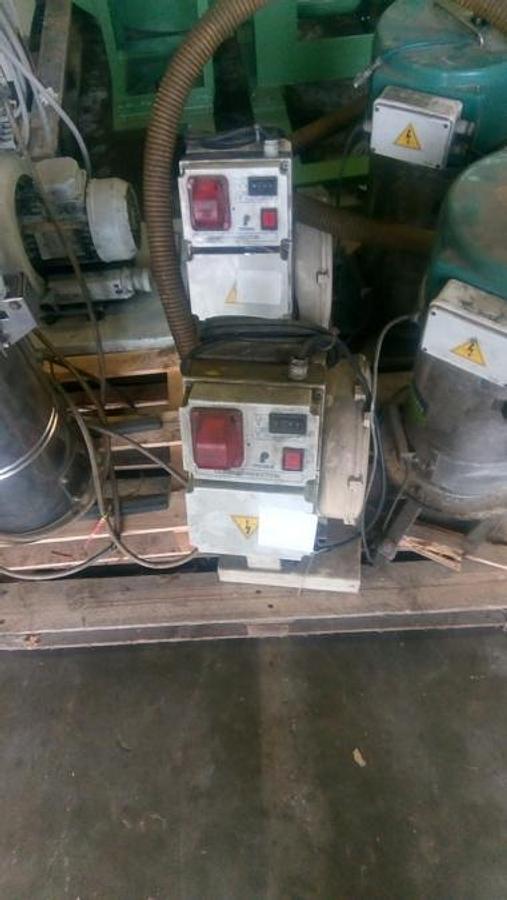 Usato M8213 - Alimentatori per tramoggia PIOVAN-CACCIA