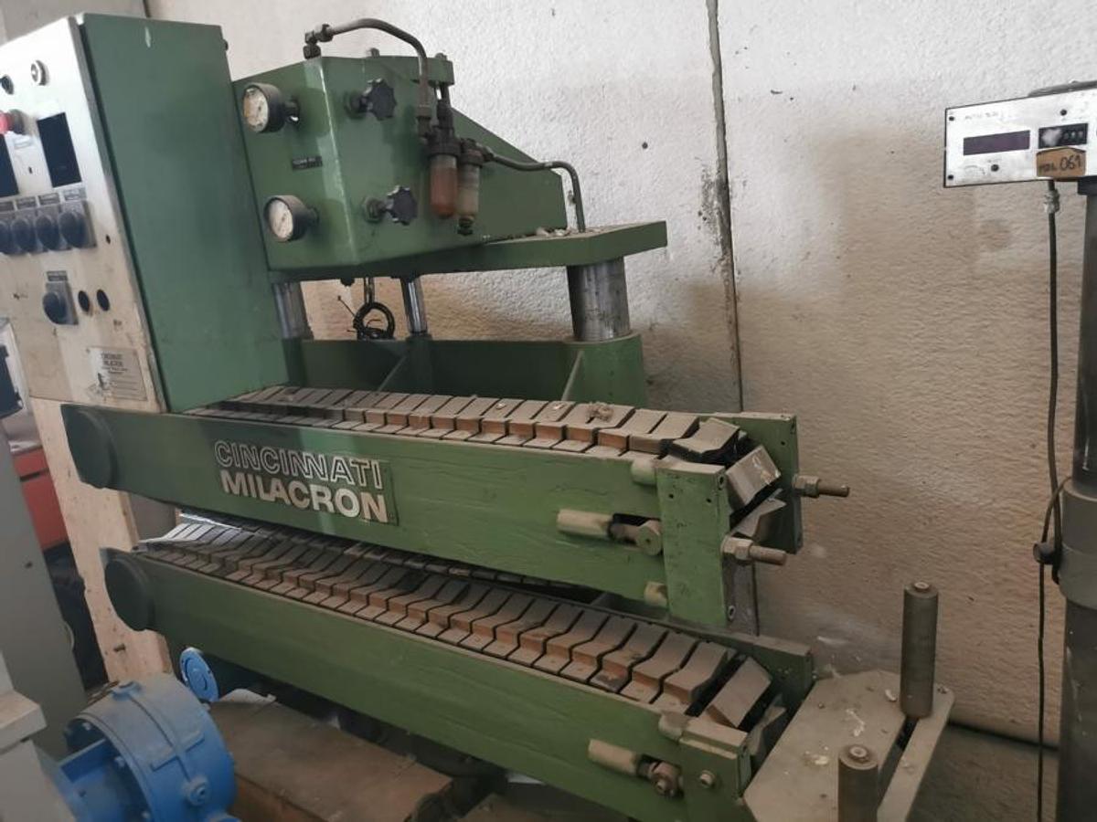 Usato IT5066 - Traino a 2 cingoli Cincinnati