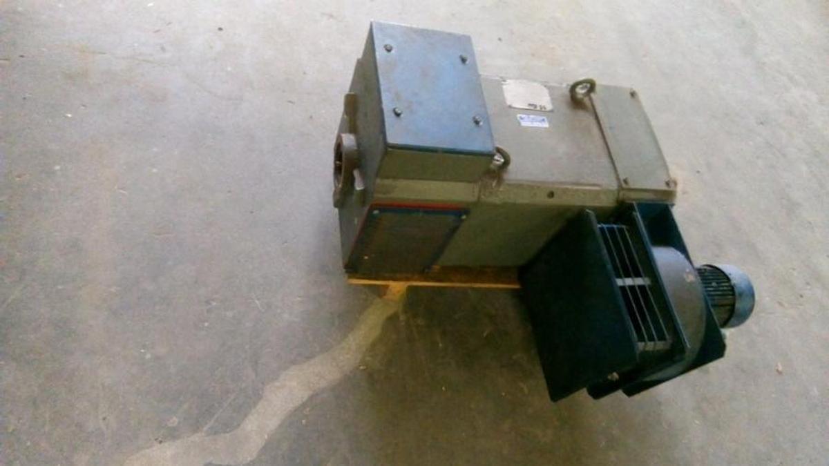 Usato M8220 - Motore c.c. 55 kw
