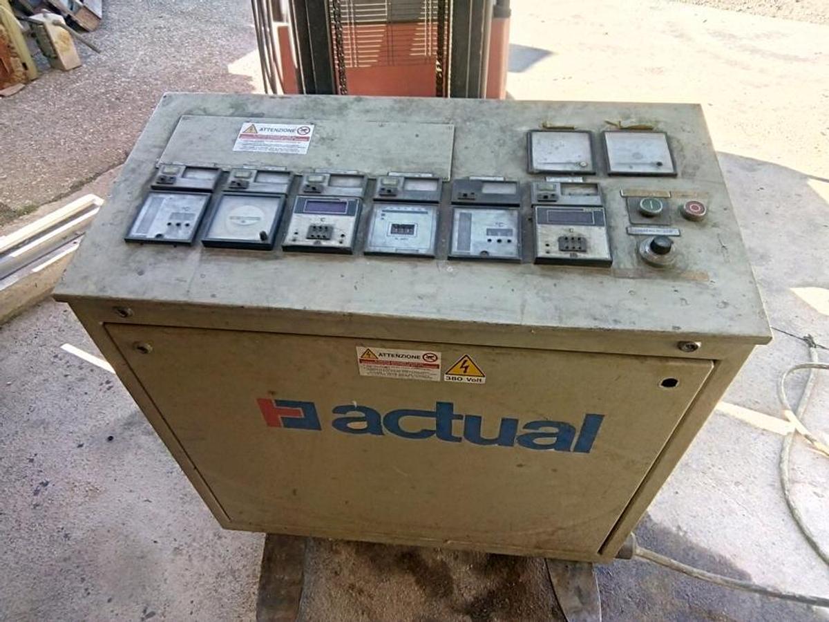 Usato EM 1213- Estrusore Actual 50/20 verticale utilizzabile anche come coestrusore, motore in c/c 7 kw
