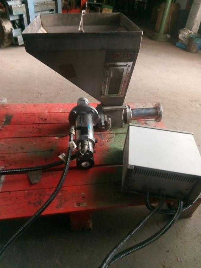 Usato M 8211 Dosatore volumetrico CACCIA