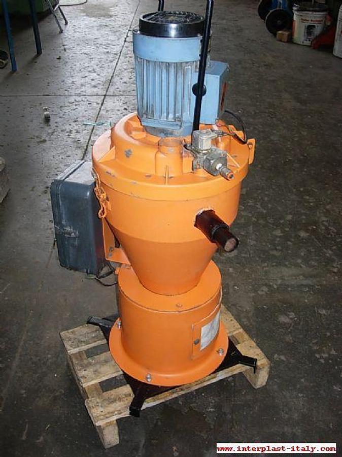 Usato M8213 - Alimentatori per tramoggia PIOVAN-CACCIA