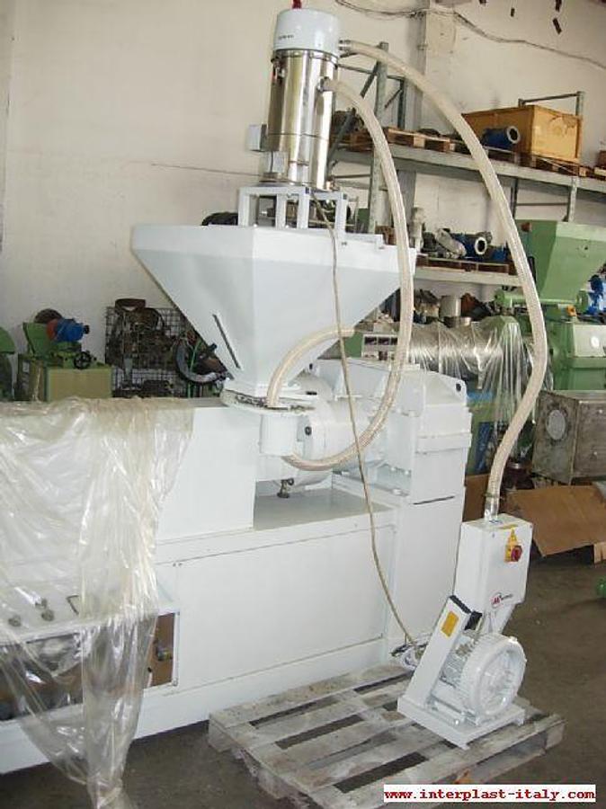 Usato M8214 - Alimentatore granuli Moretto