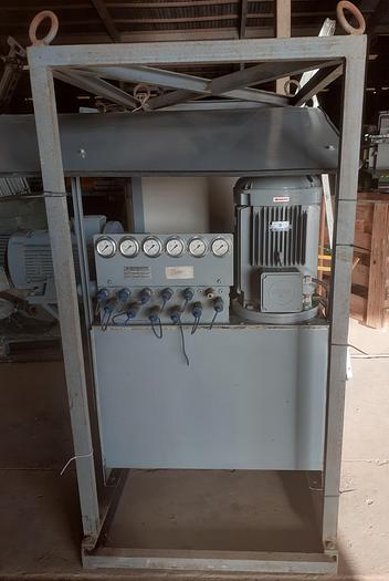 Usado Central HYDROPEX com macacos de elevação de 250 ton