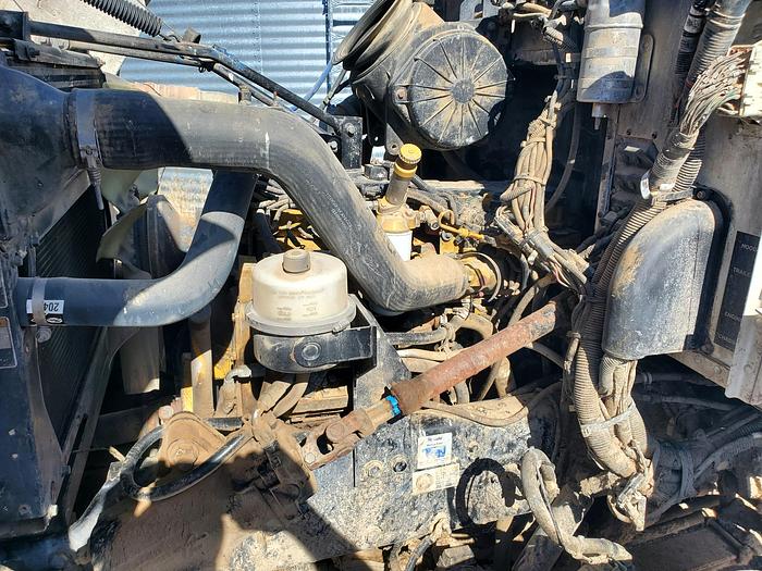 Used Peterbilt w/ Supreme 900T Vertical Feed Box - Allison Transmission