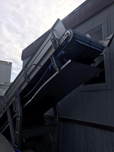 Used INCLINE CONVEYOR - FLIGHTED