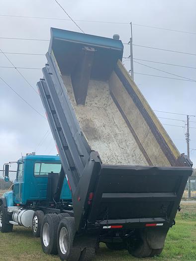 Used 2005 MACK CV 713 GRANITE