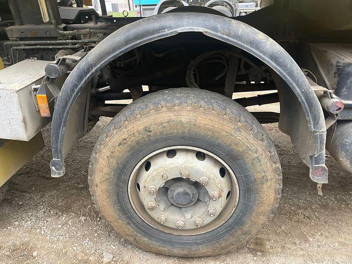 Gebruikt 1998 MERCEDES BENZ 4143 8x6 kipper