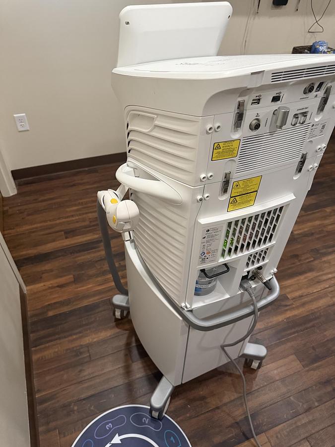 Used 2021 Lumenis Lumenis Stellar M22 w/ IPL & ResurFX ~ Low use ~ All IPL Filter's ~ Warranty ~
