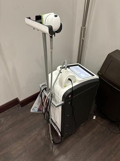 Used 2017 Cutera TruSculpt ~ W/ two Handpieces ~ Warranty ~ Excellent Condition ~