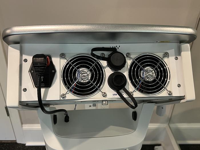 Used Lumenis NuEra Tight ~ 2023 ~ Three handpieces ~ Excellent condition ~ Warranty ~