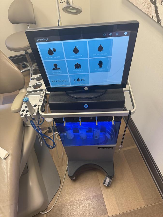 Used 2018 Edge Systems Hydrafacial MD Elite
