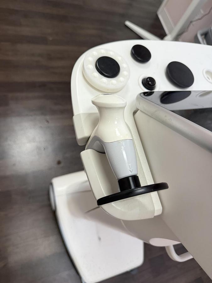 Used 2022 Lumenis NuEra Tight