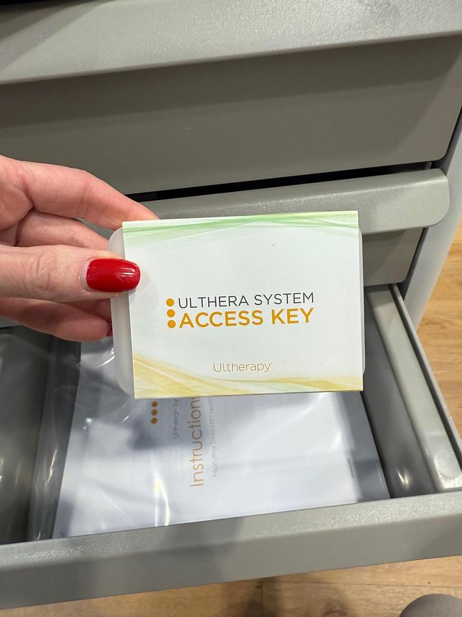 Used 2024 Ulthera Ulthera System UC-1Control Unit ~ DeepSEE w/ Transducers