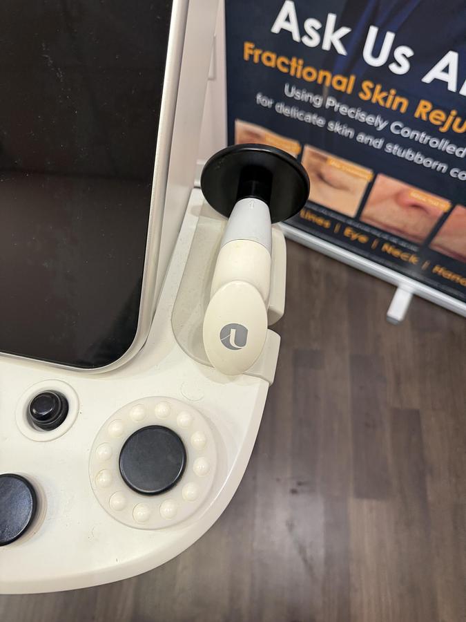 Used 2022 Lumenis NuEra Tight