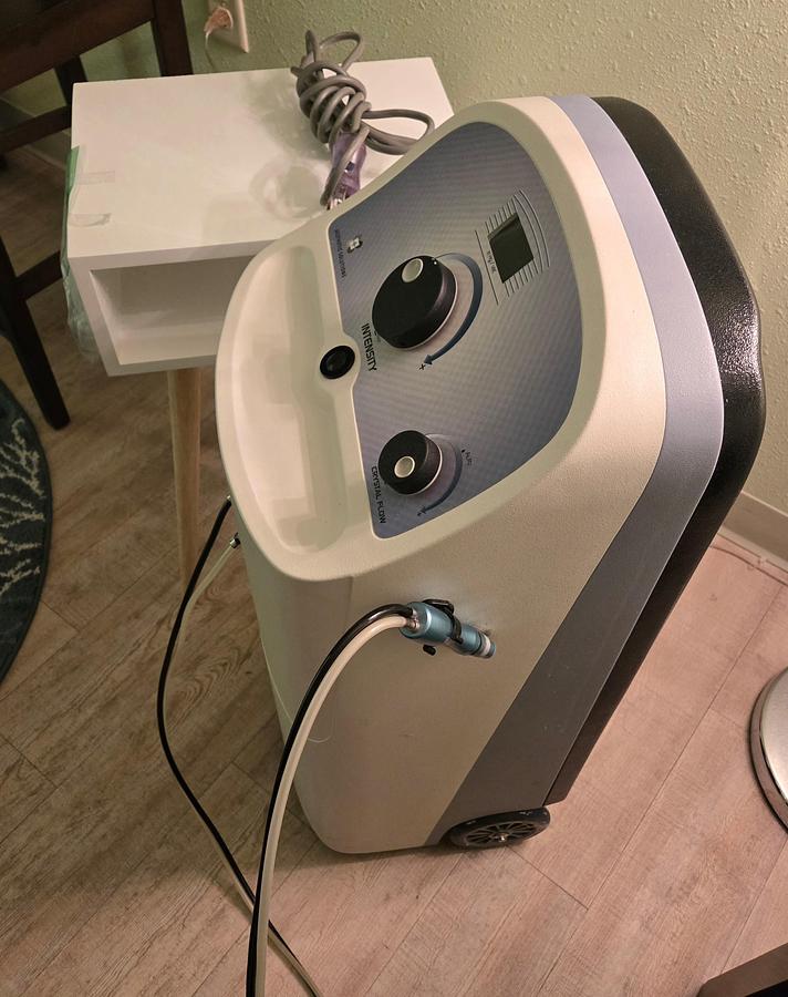 Used Aesthetic Solutions Dermaglow ll ~ Low hours ~ Excellent condition ~ Warranty ~