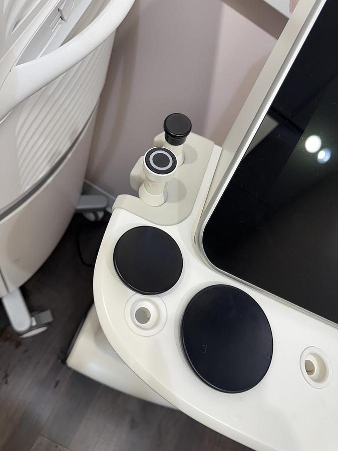 Used 2022 Lumenis NuEra Tight