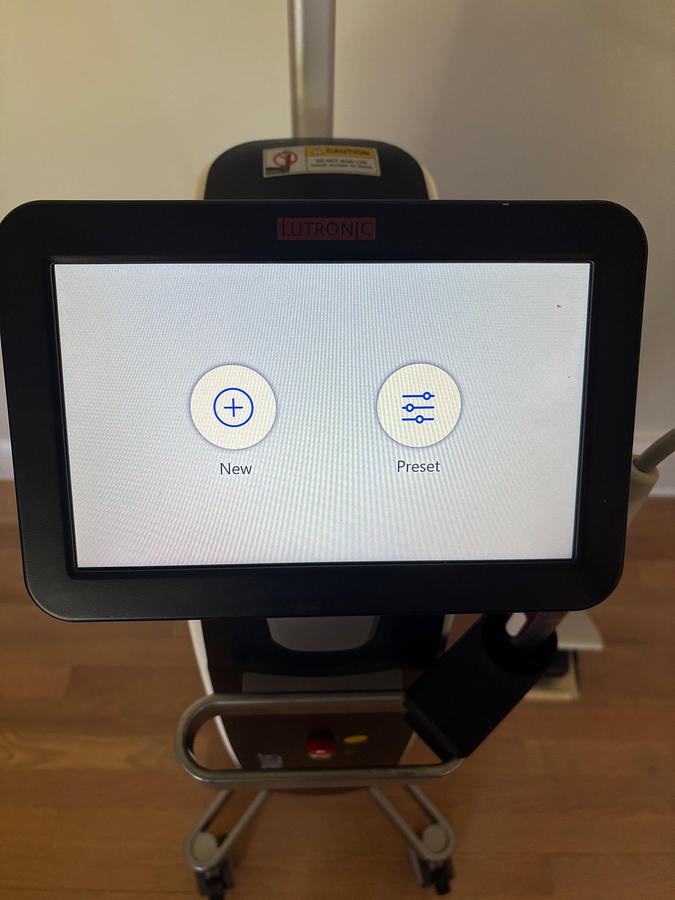 Used 2019 Lutronic Genius RF Microneedling W/ GeniusM HP ~ Very low shots ~ Warranty ~