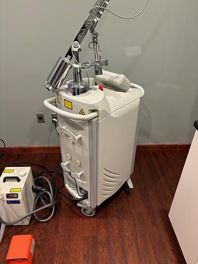 Used Sciton Profile w/ 1064 nm, Erbium Contour 2940 nm and BBL w/ ST ~ w/ Chiller & Smoke Evac ~