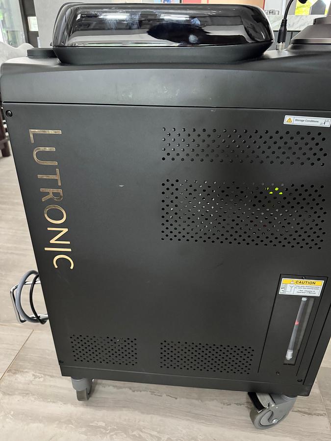 Used 2022 Lutronic Hollywood Spectra 532/585/650/1064 ND Tattoo Removal, Hollywood Facial