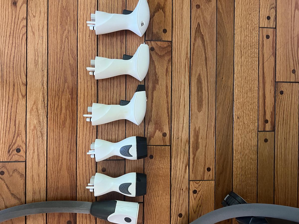 Used 2014 Viora Reaction ~ 5 Handpieces ~ Warranty ~ Excellent Condition ~