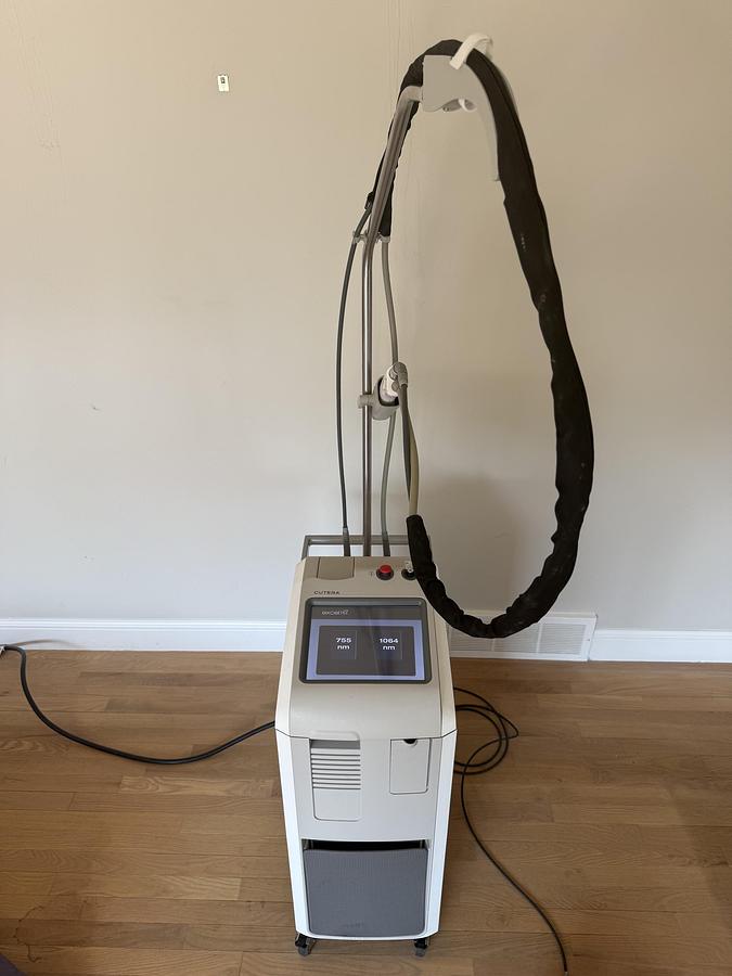 Used Cutera Excel HR 1064/755 NM laser Hair removal, Pigmented & Vascular Lesions , Laser Genesis