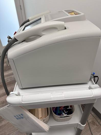 Used 2018 Sciton BBLs ~Vasular & Pigmented Lessions~ IPL ~ Forever Bare~ Warranty