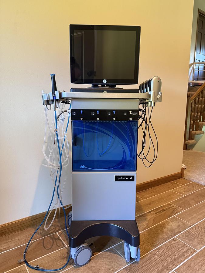 Used 2021 Edge Systems Hydrafacial MD Elite