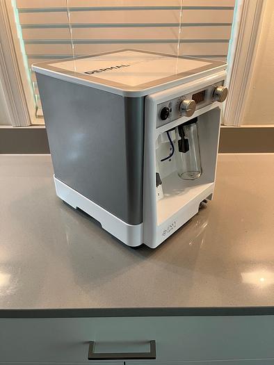 Used Envy Medical / Allergan SilkPeel MDSP3, Dermalinfusion System DiamondGlow, 8.6 Hours,  Hard carrying case
