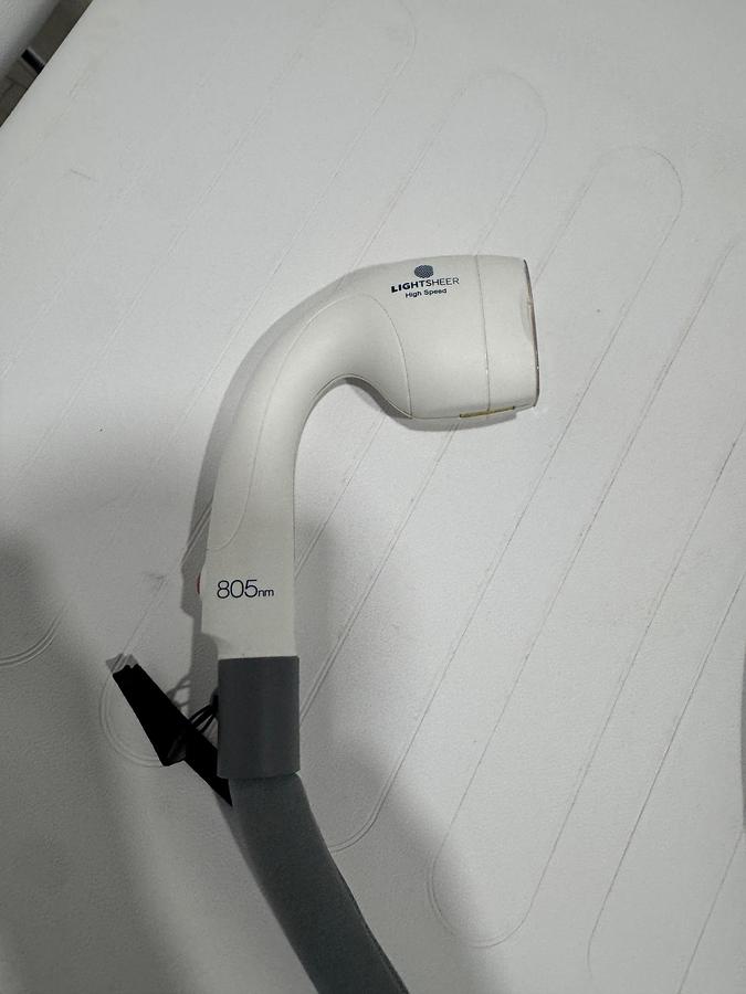 Used 2018 Lumenis Desire with HS and XC Handpieces~ Low shots