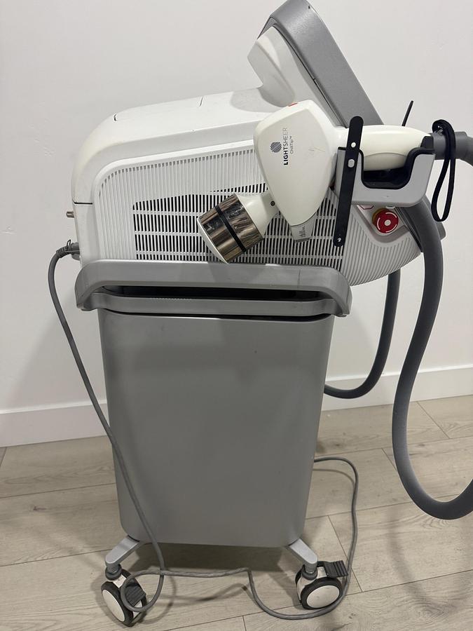 Used 2018 Lumenis Desire with HS and XC Handpieces~ Low shots