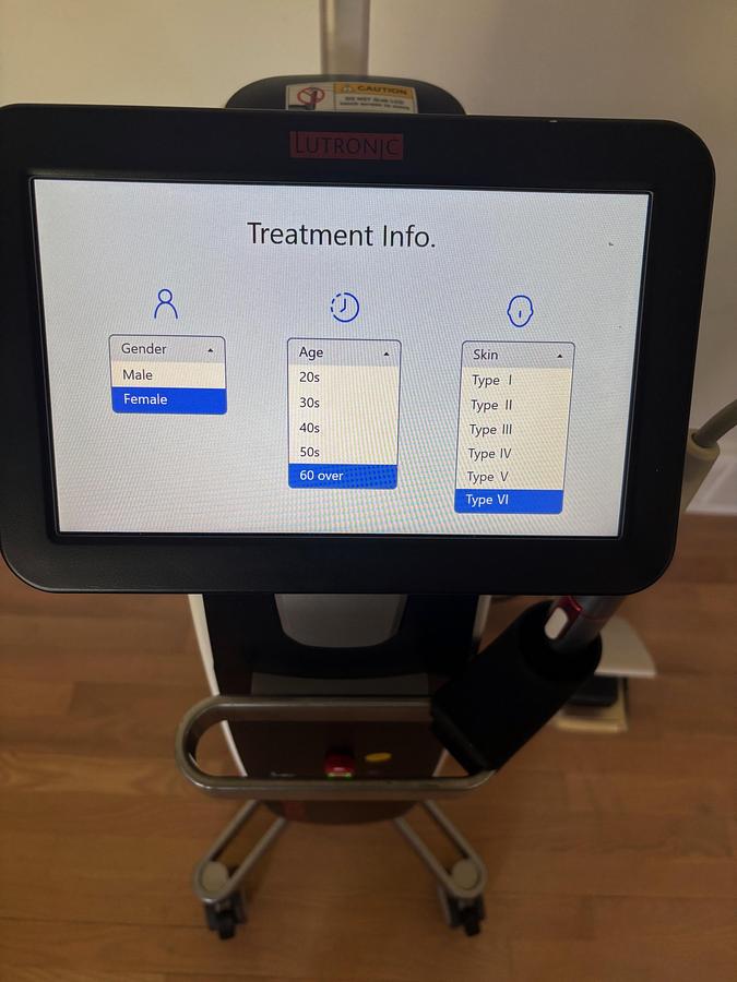 Used 2019 Lutronic Genius RF Microneedling W/ GeniusM HP ~ Very low shots ~ Warranty ~