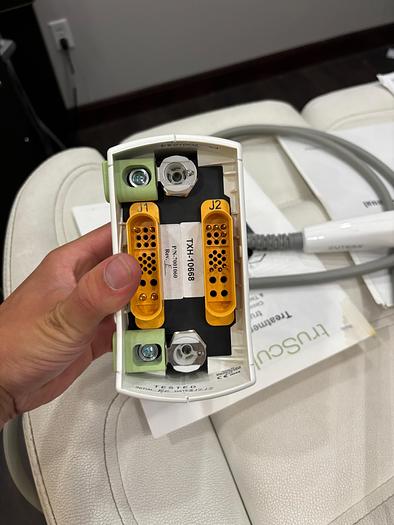 Used 2017 Cutera TruSculpt ~ W/ two Handpieces ~ Warranty ~ Excellent Condition ~