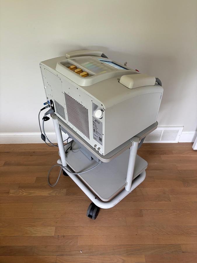 Used 2019 Sciton BBLs w/ Forever Clear & Forever Young ~ Excellent condition ~ Warranty ~ Single Owner ~