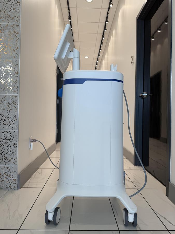 Used 2023 Zeltiq Aesthetics CoolSculpting Elite with 7 Applicators