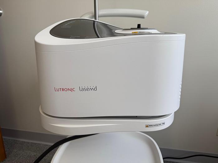Used Lutronic LaseMD 1927 nm Thulium laser ~ 2017 ~ Excellent Condition ~ Warranty ~