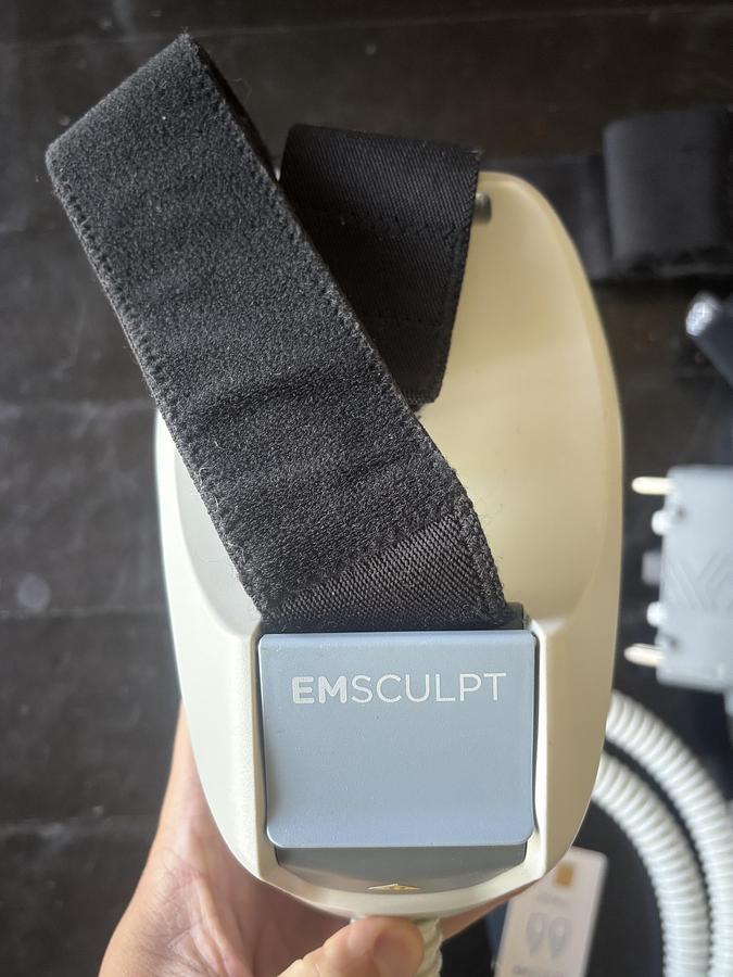 Used BTL Emsculpt Small set of Paddles + Chip card (7318 Minutes remaining) 