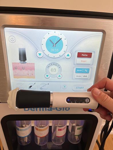 Used Derma-Glo 7 in 1 Alice Super Bubble Facial Hydra Machine