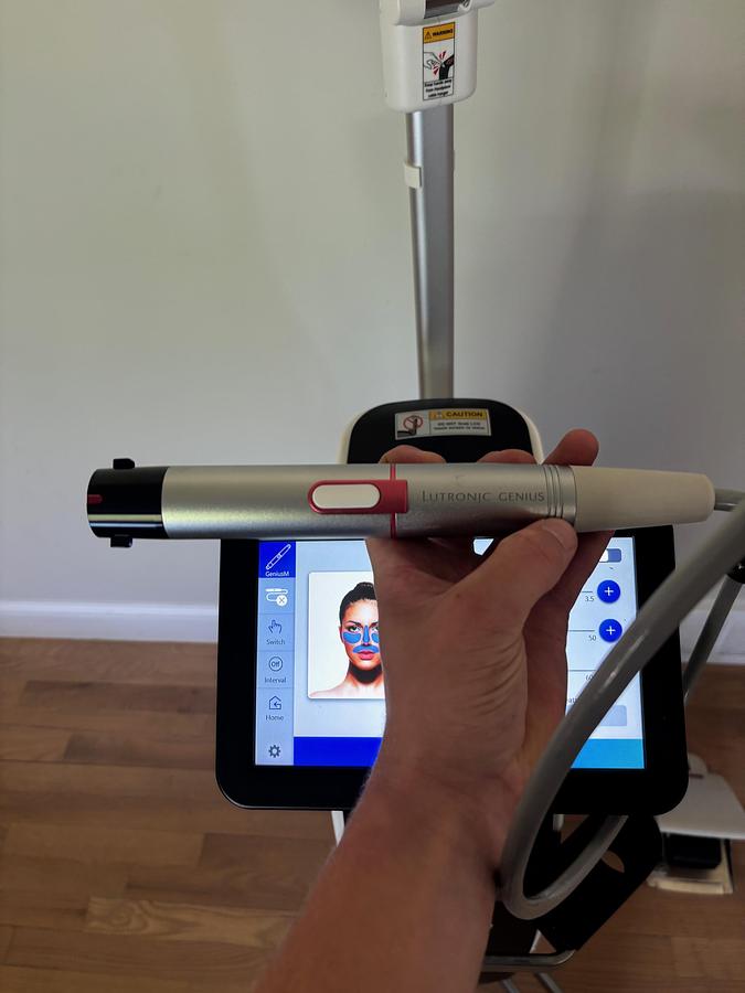 Used 2019 Lutronic Genius RF Microneedling W/ GeniusM HP ~ Very low shots ~ Warranty ~