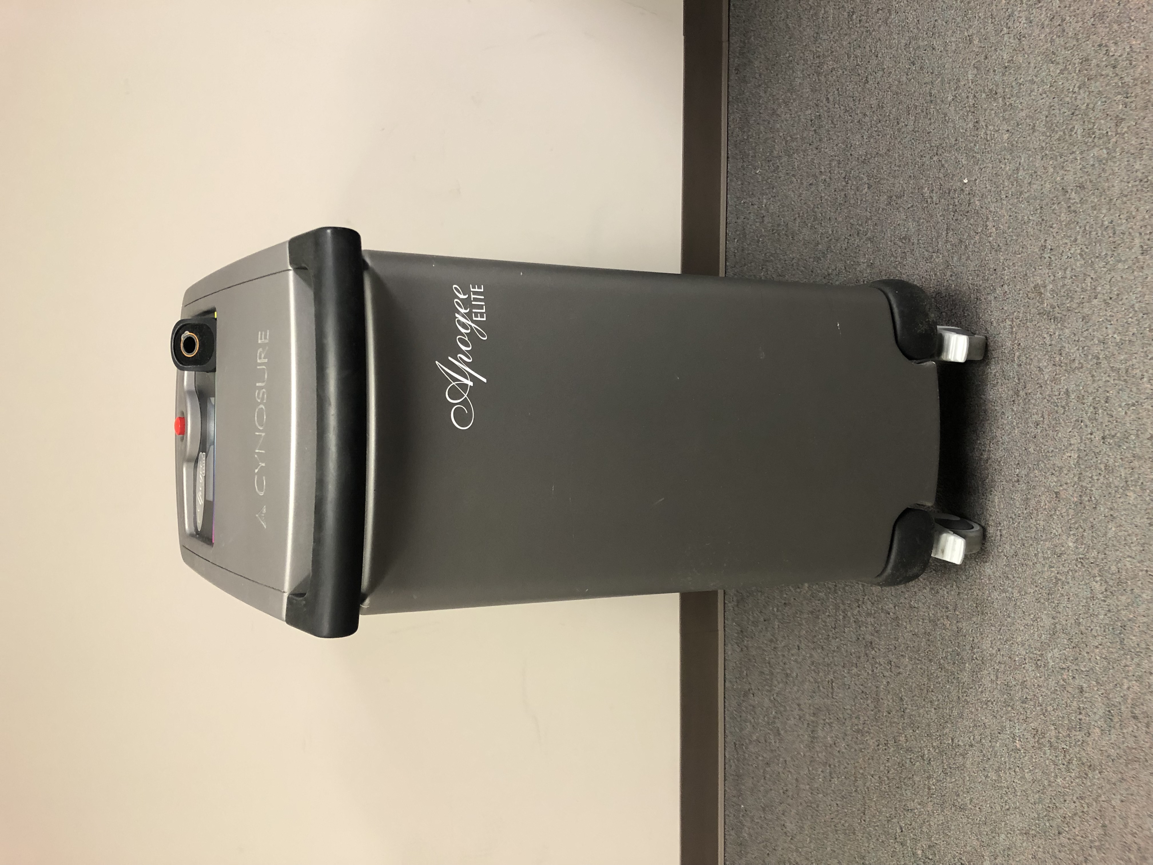 Used 2007 Cynosure Apogee Elite ELMD 1064 and 755 NM Hair removal Laser