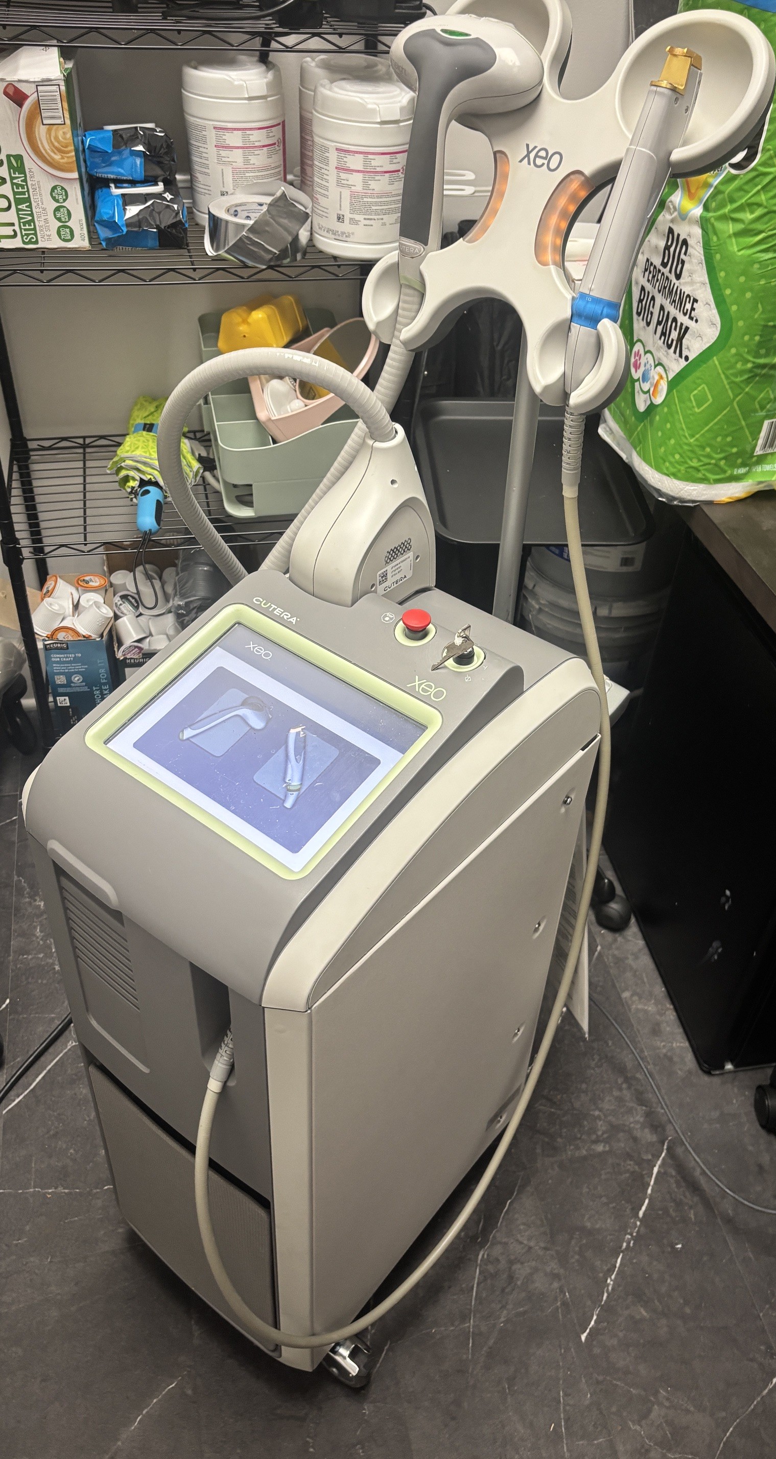 Used 2021 Cutera XEO w/ Full ND YAG and Limelight, Laser Genesis