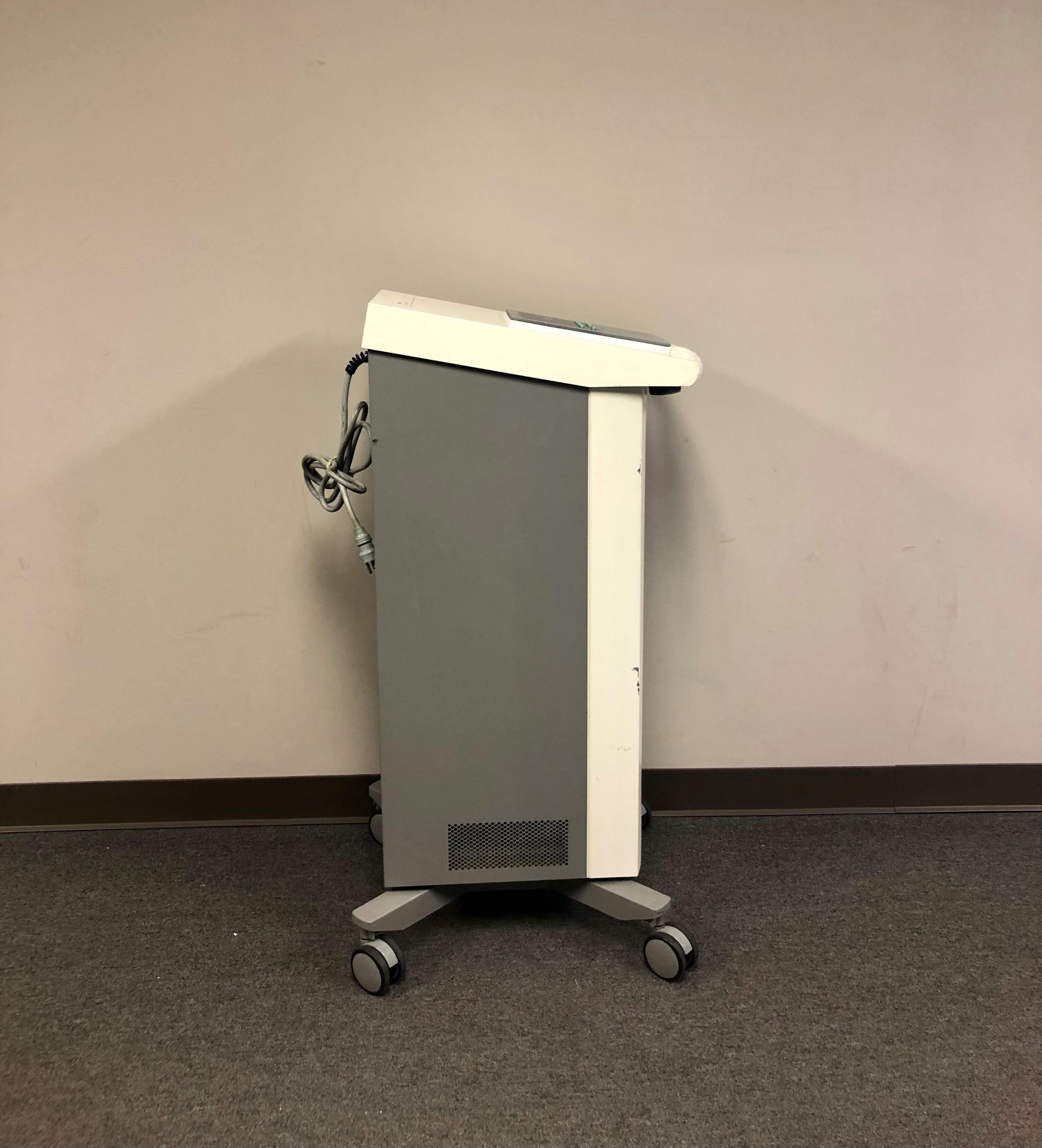 Used 2007 Cynosure Apogee Elite ELMD 1064 and 755 NM Hair removal Laser
