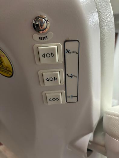 Used SkinAct Electric Beauty Bed ~ Fully Operational ~