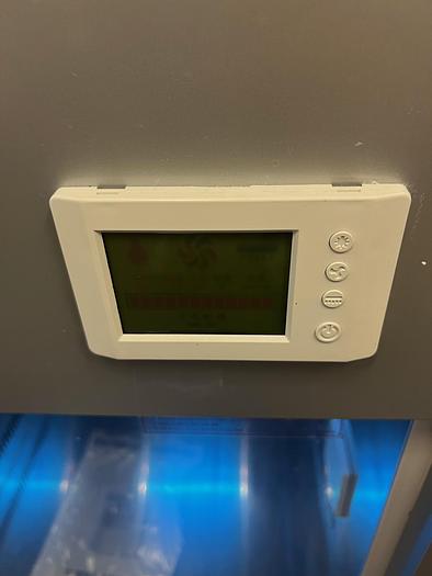 Used Care Joy Laminar Flow Hood Air Flow Vd-650 Model 200W Electron Biological Vertical