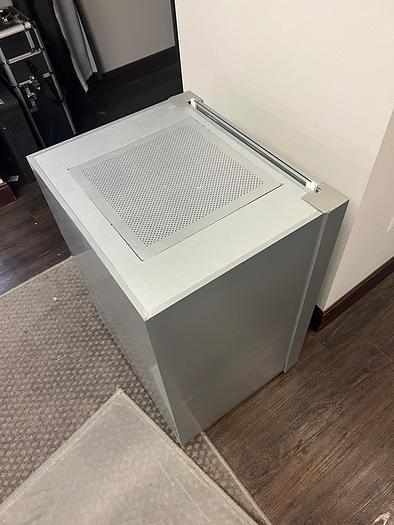 Used Care Joy Laminar Flow Hood Air Flow Vd-650 Model 200W Electron Biological Vertical