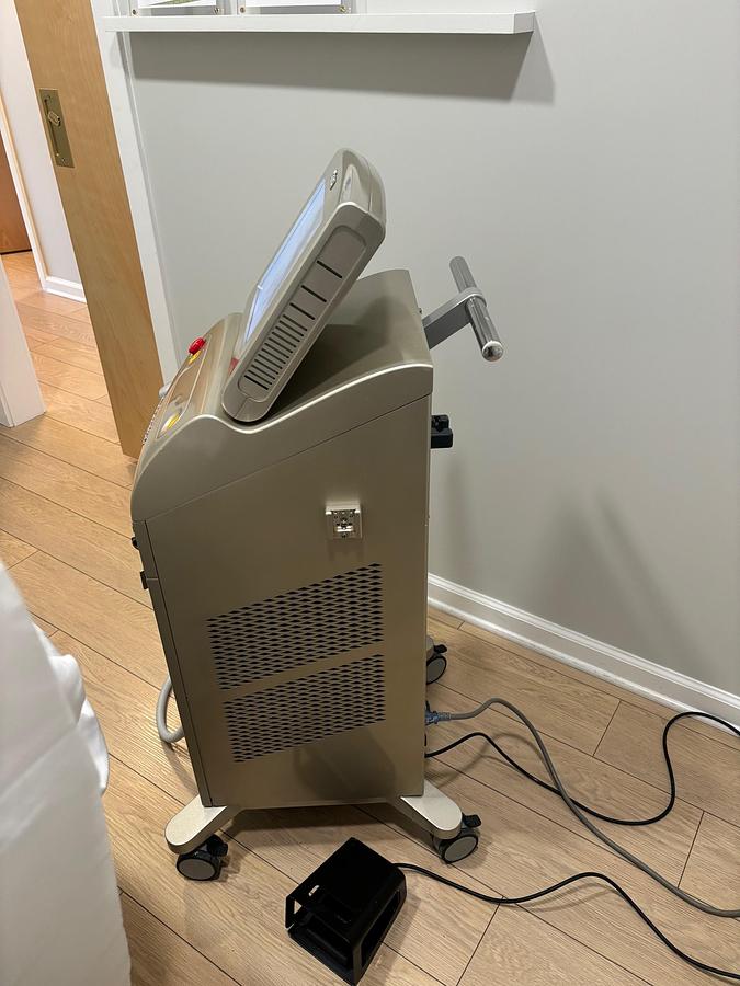 Used 2020 Alma Lasers Soprano ICE Hair removal Laser 810 nm