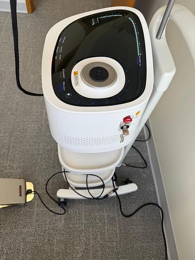 Used Lutronic LaseMD 1927 nm Thulium laser ~ 2017 ~ Excellent Condition ~ Warranty ~
