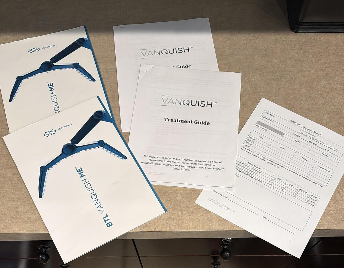 Used 2015  Vanquish ME(Maximum Energy) RF System w/ Abdomen and Thigh Applicator