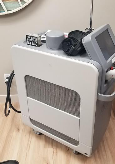 Used 2012 Candela GentleMax Pro W/ two delivery systems ~ 755 / 1064 nm Hair removal Laser