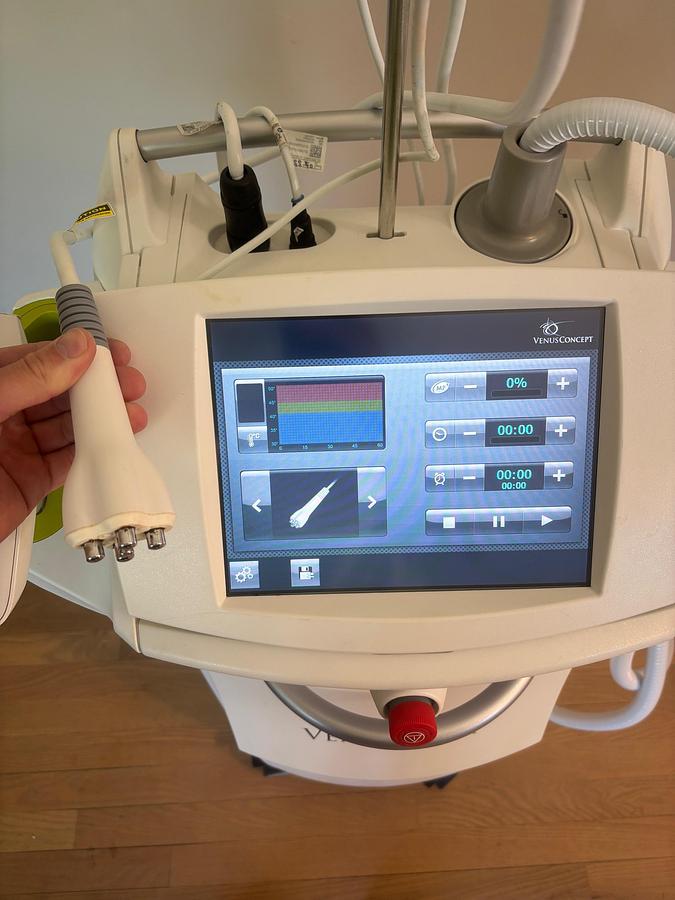 Used 2017 Venus Concepts Versa w/ 6 Hand pieces, Viva, Diamond, Octipolar, Hair removal, Skin Rejuvenation
